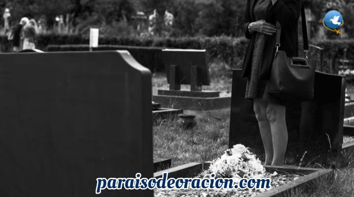 Oración por los difuntos Oración por los difuntos de la familia